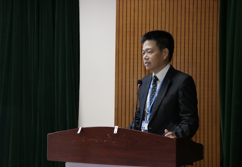 PGS.TS. Lê Hữu Doanh – Bí thư Đảng ủy, Giám đốc Bệnh viện phát biểu chỉ đạo tại Hội nghị và báo cáo 10 sự kiện nổi bật năm 2022 và 10 nhiệm vụ chính năm 2023 cần thực hiện của Bệnh viện Da liễu Trung ương.