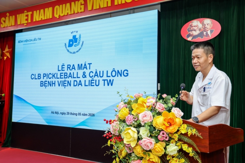 PGS.TS Lê Hữu Doanh – Giám đốc Bệnh viện phát biểu chỉ đạo