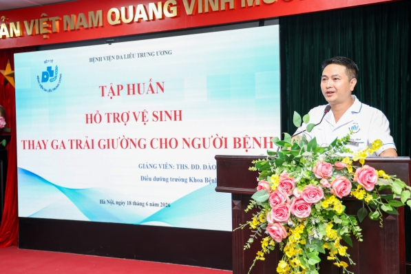 Tập huấn kỹ năng Chăm sóc và vệ sinh người bệnh